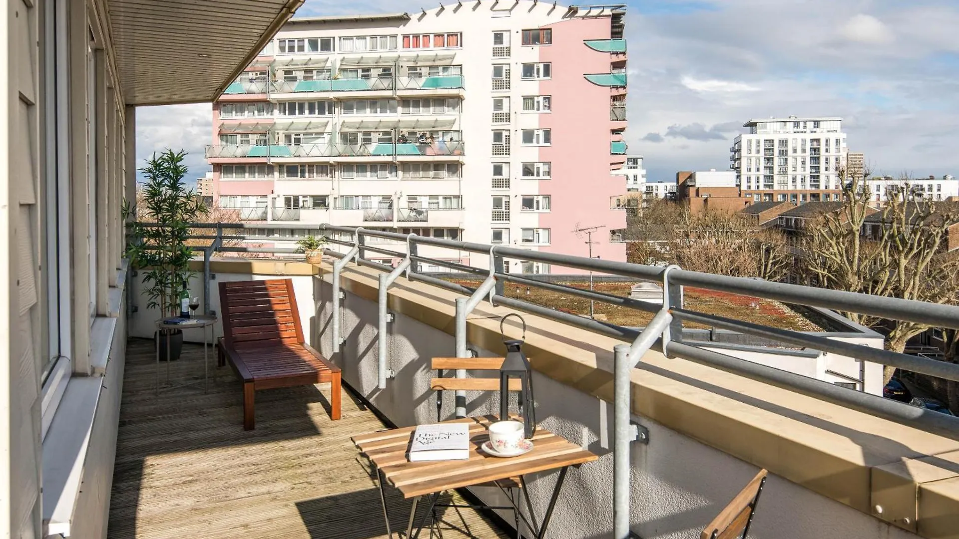 Canarywharf Apartments By Sleepy London