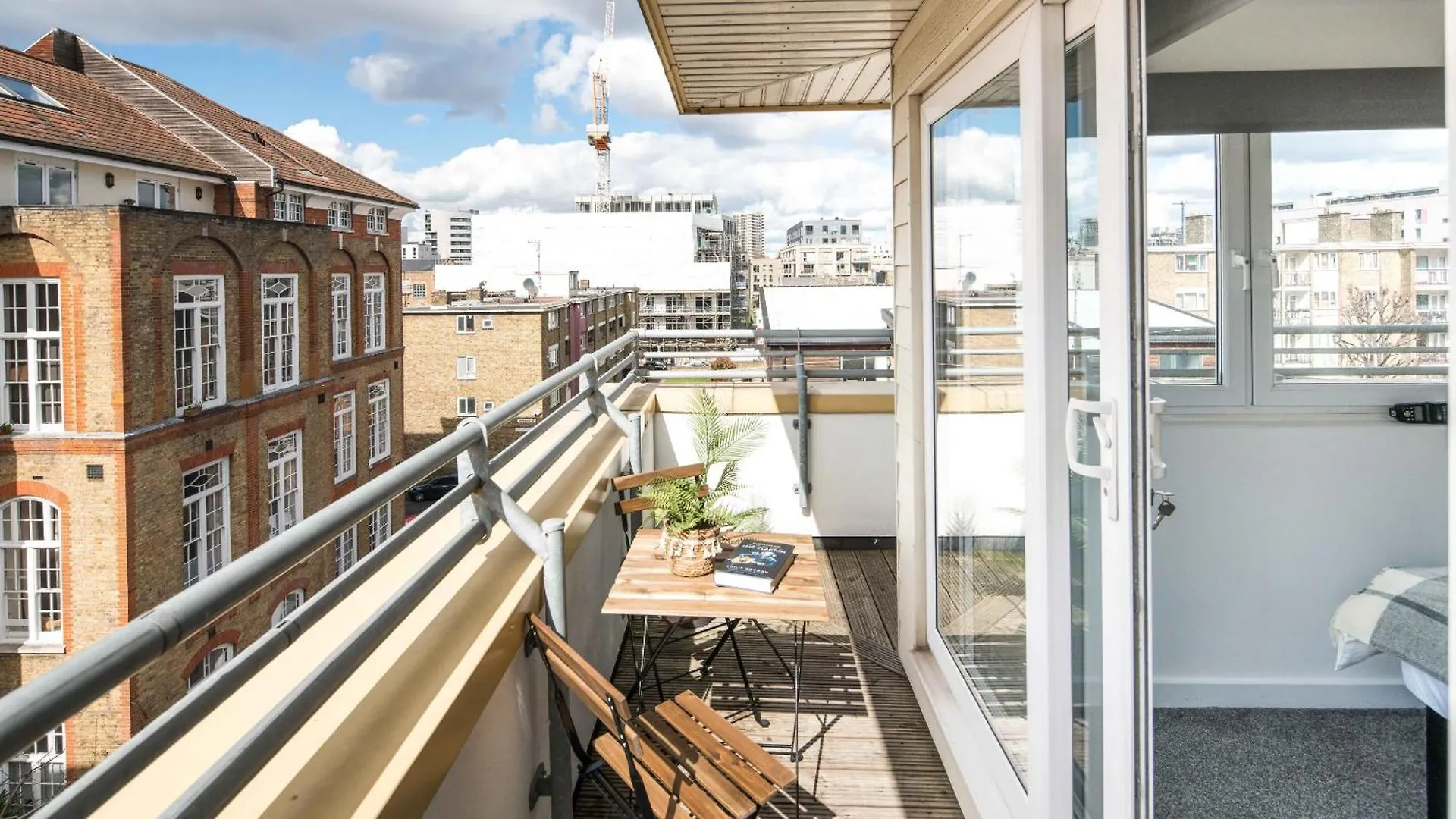 Canarywharf Apartments By Sleepy London